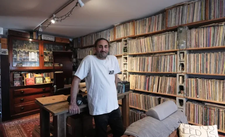 10000 conciertos grabados en secreto ya están disponibles en línea.